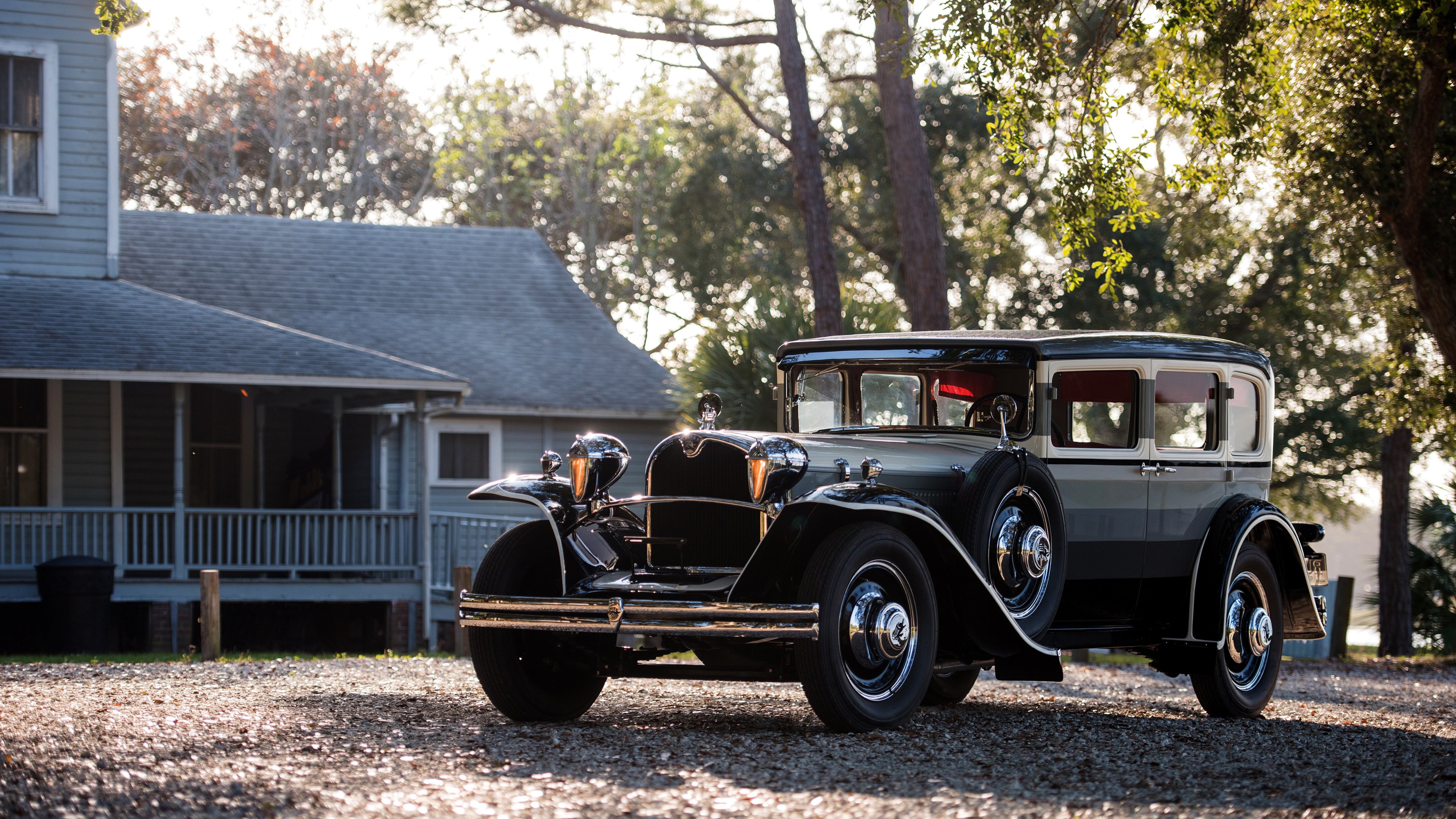 “新晋足球教练崭露头角，为中国足球注入新动力”，足球教练中国队