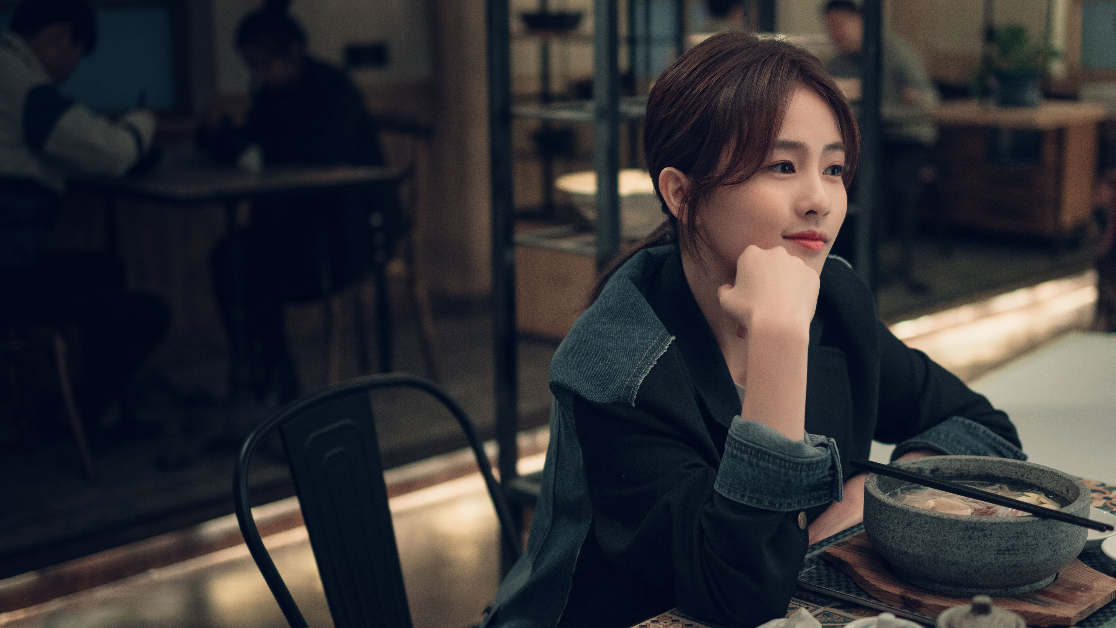 萨卡在对阵曼联的比赛中上演帽子戏法，球员萨卡