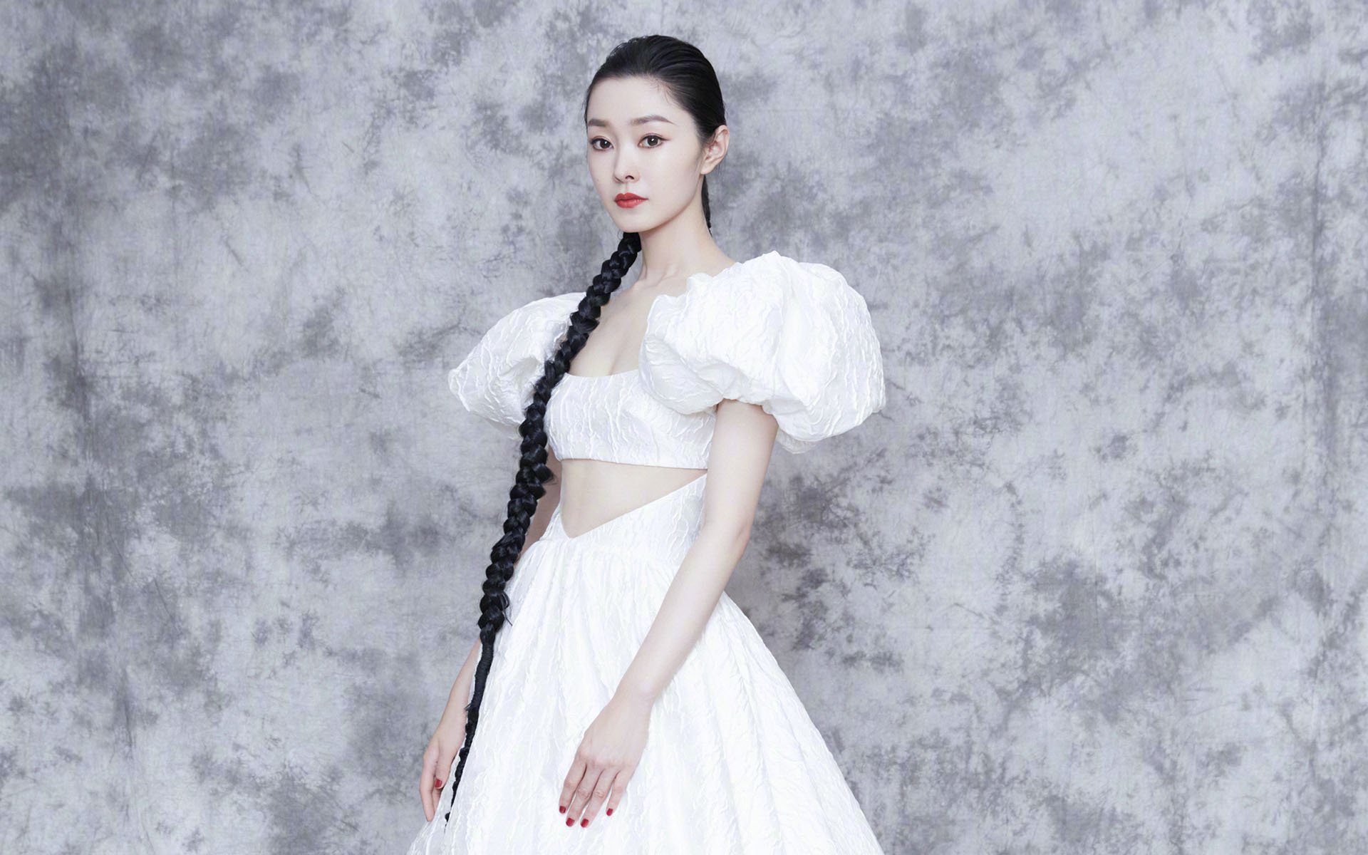 孙颖莎横扫对手夺冠在望，孙颖莎决赛对手